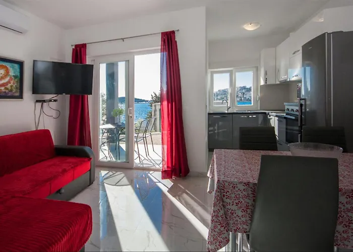 1 Bedroom Lovely In Appartement Rogoznica (Sibenik-Knin)