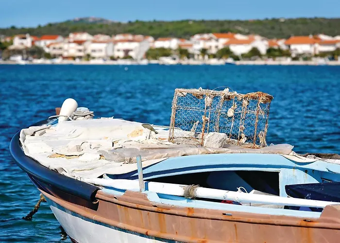 1 Bedroom Lovely In Apartamento